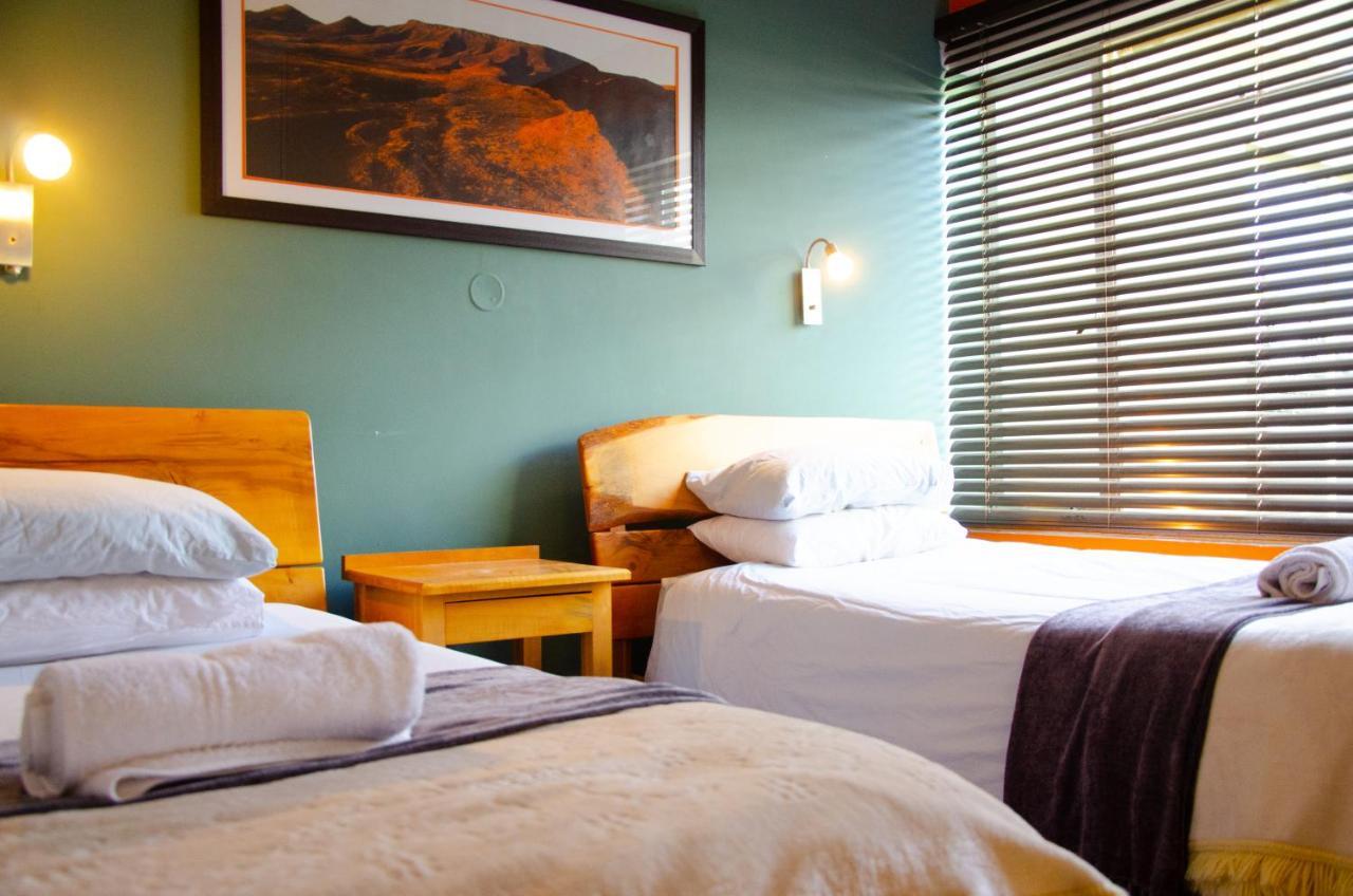 Desert Dew Guest House Hutchinson المظهر الخارجي الصورة